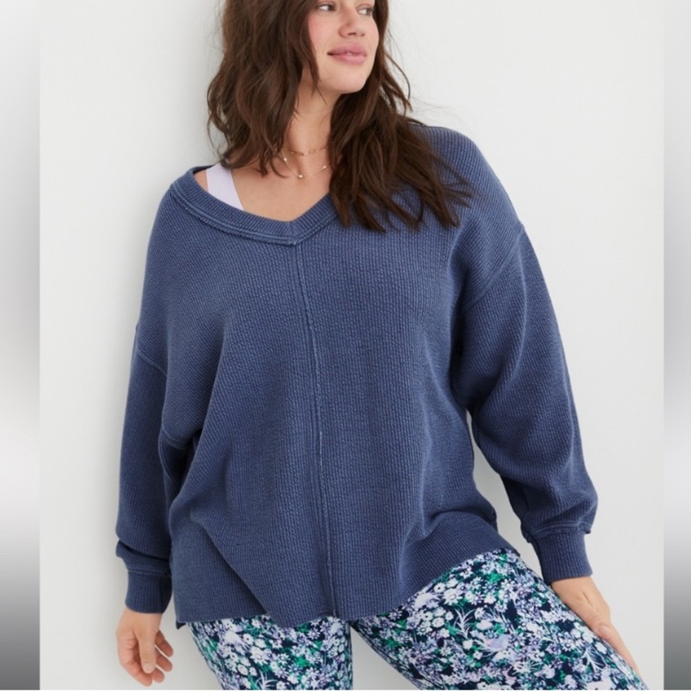 Aerie Wonder Textured V-Neck Sweatshirt